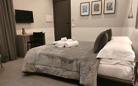 Rosy Room Design